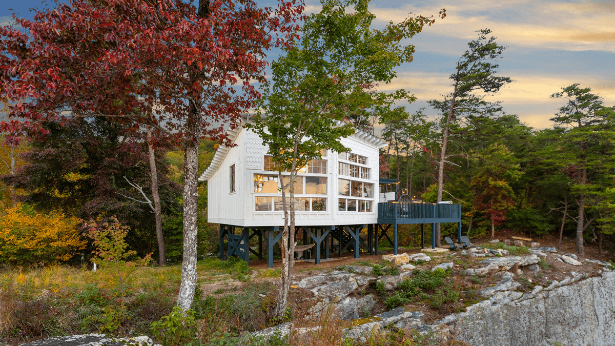 Treehouse or cabin? How to choose your stay at BOLT FARM
